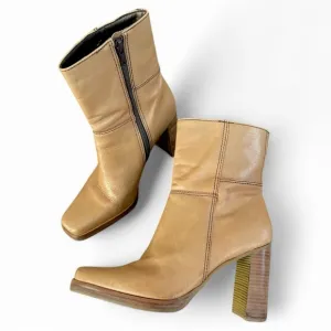 Candie’s Vintage Y2K Leather Square Toe Chelsea Block Heel Ankle Boot Tan 6.5