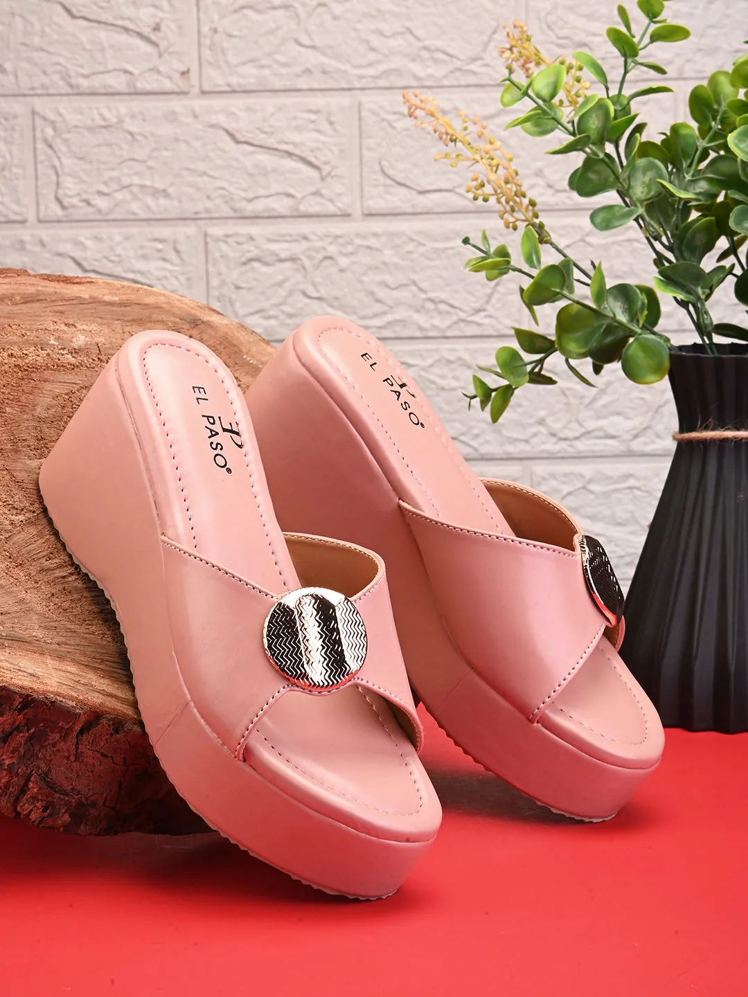 Coral Dawn Wedge For Women
