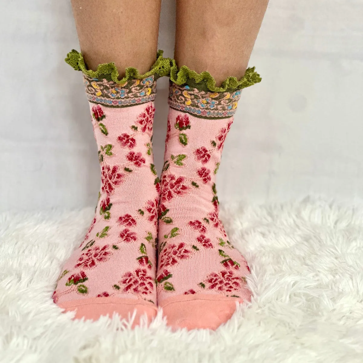 DOLLY  knit lace top  crew sock - pink multi