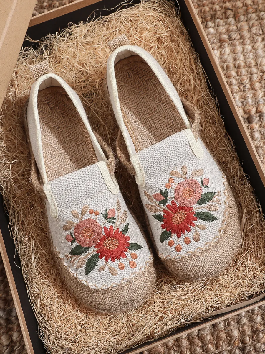 Double Kiss Floral Embroidered Linen Espadrilles - Beige