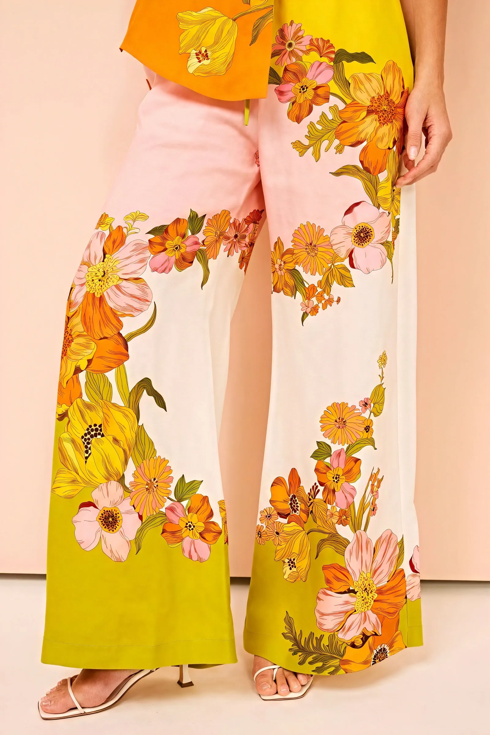 Floral Print Two-Piece Suit: Vacation Ready