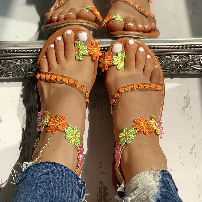 Flower Embellished Toe Ring Flat Sandals