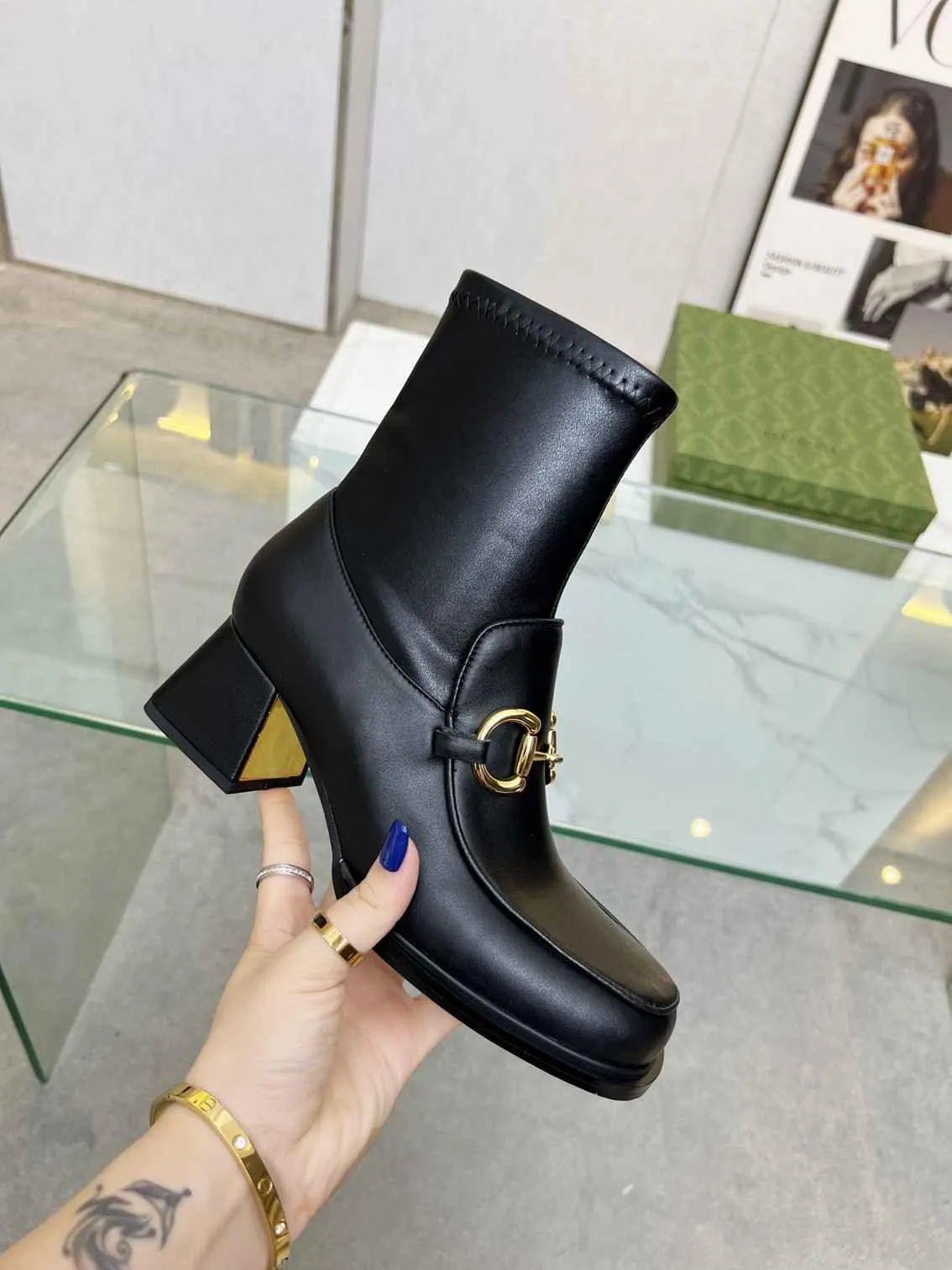 GG HORSEBIT PLAQUE ANKLE BOOTS BLACK 719830 1DO50 1000