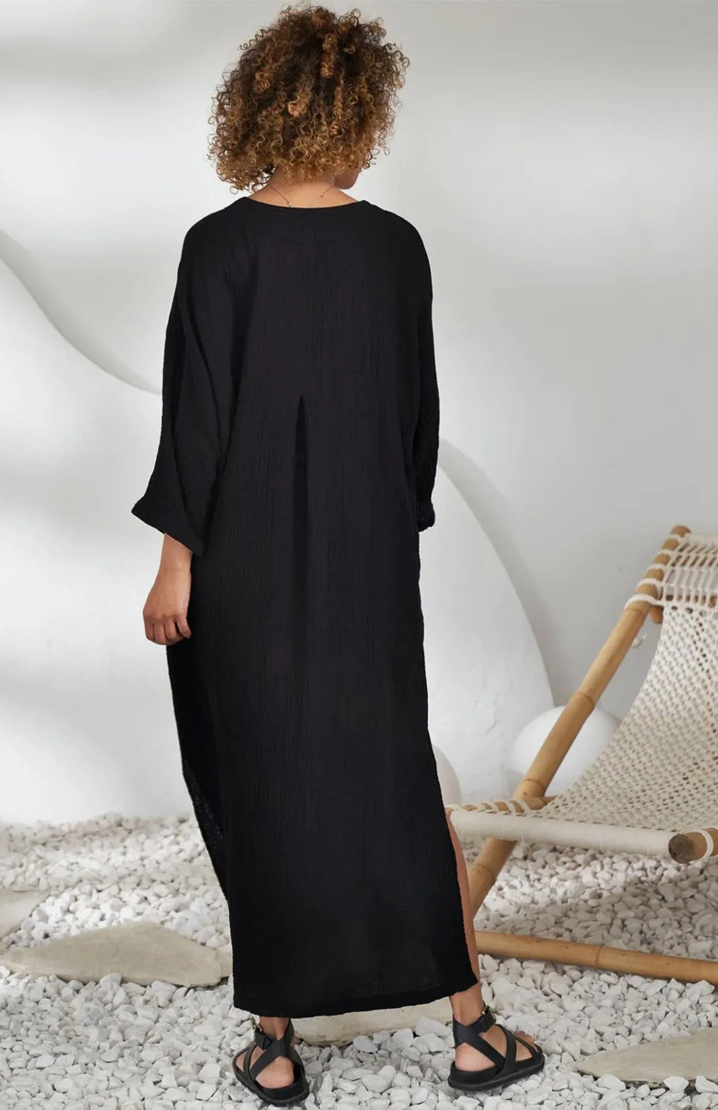 LuxeLiv Long Kaftan with Side Slit – Black