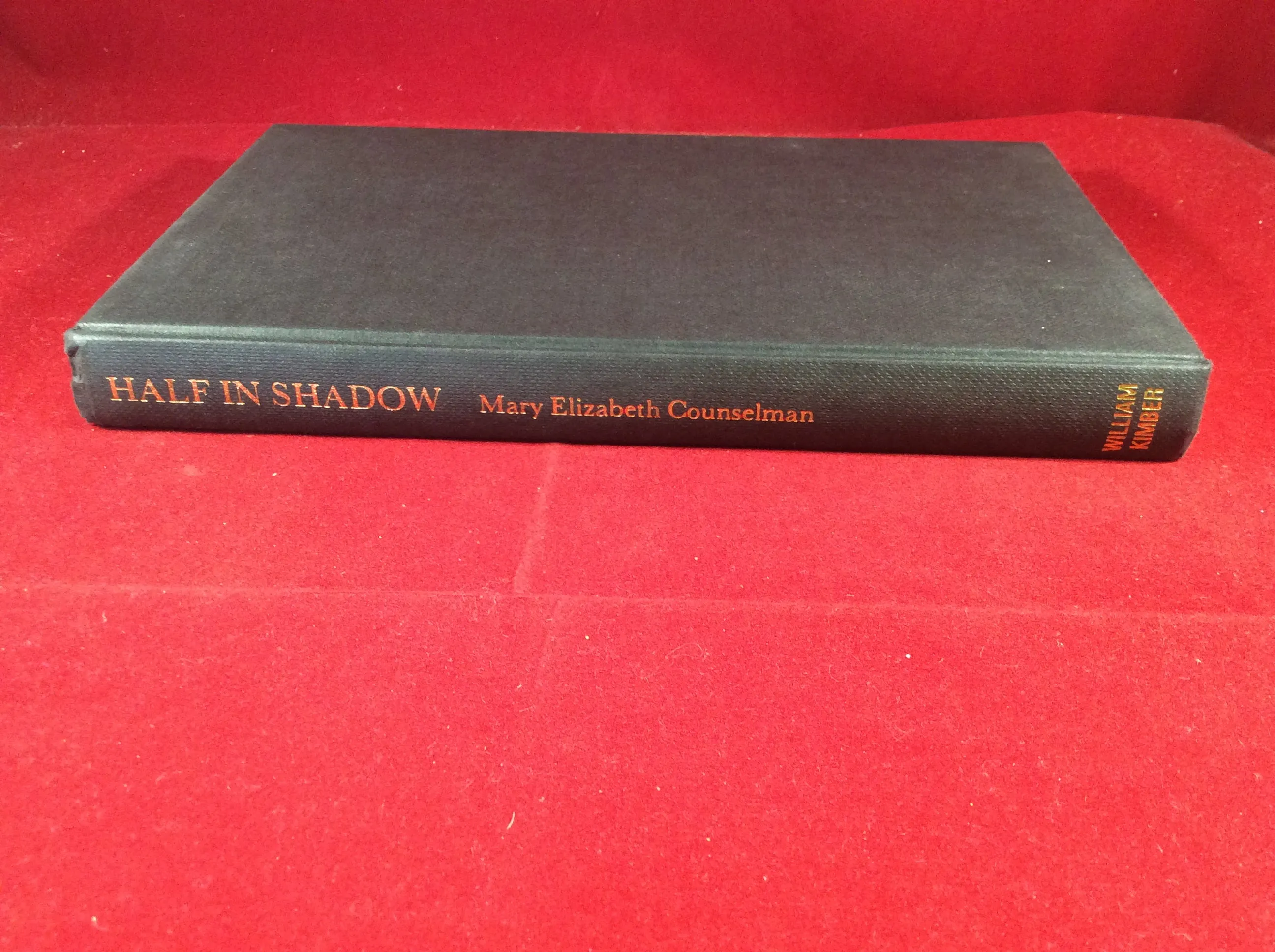 Mary Elizabeth Counselman, Half in Shadow, William Kimber, 1980.
