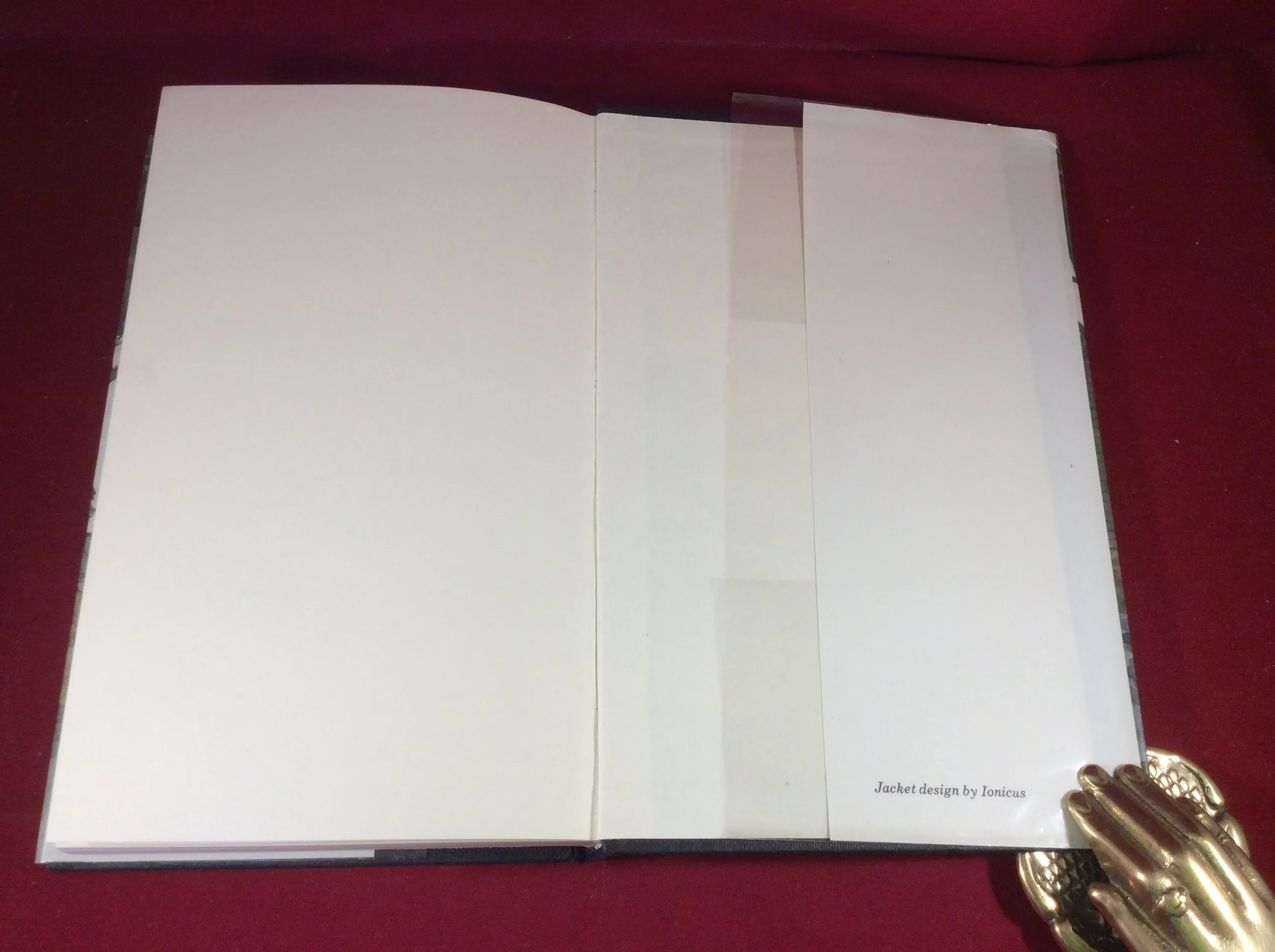 Mary Elizabeth Counselman, Half in Shadow, William Kimber, 1980.