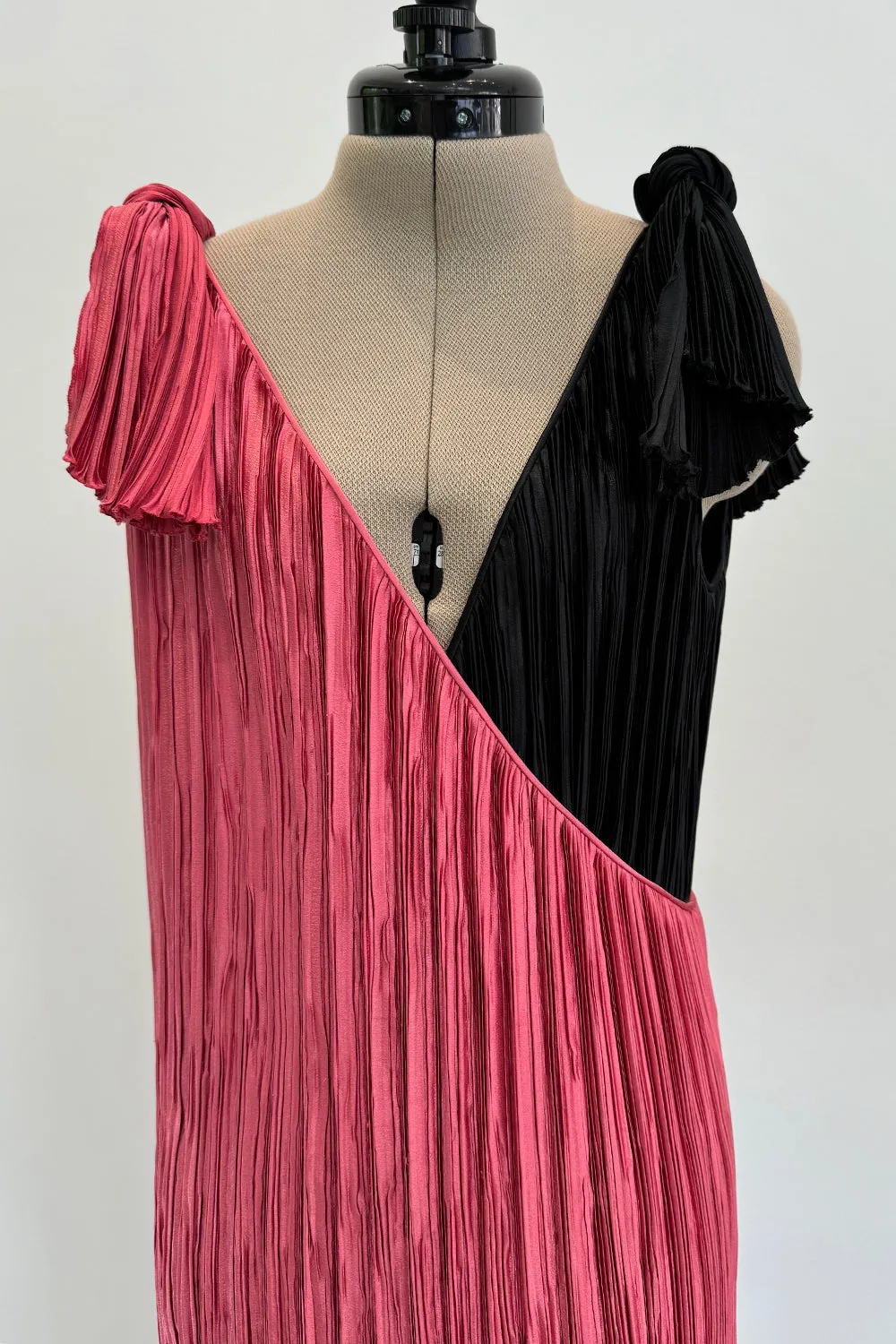 Mary McFadden Fall 1980 Salmon & Black Dress