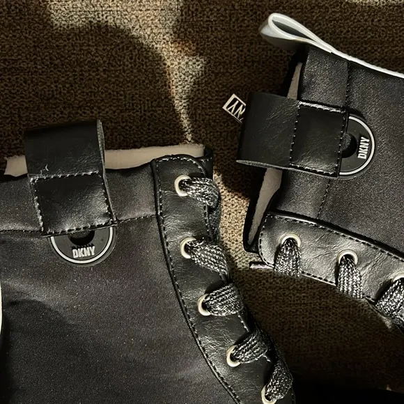 New DKNY Little Girl’s Haley Combat Boot Size 12 in Black