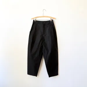 Nicholson & Nicholson Straight Pleat Pants - Black