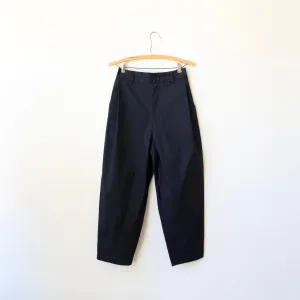 Nicholson & Nicholson Straight Pleat Pants - Navy
