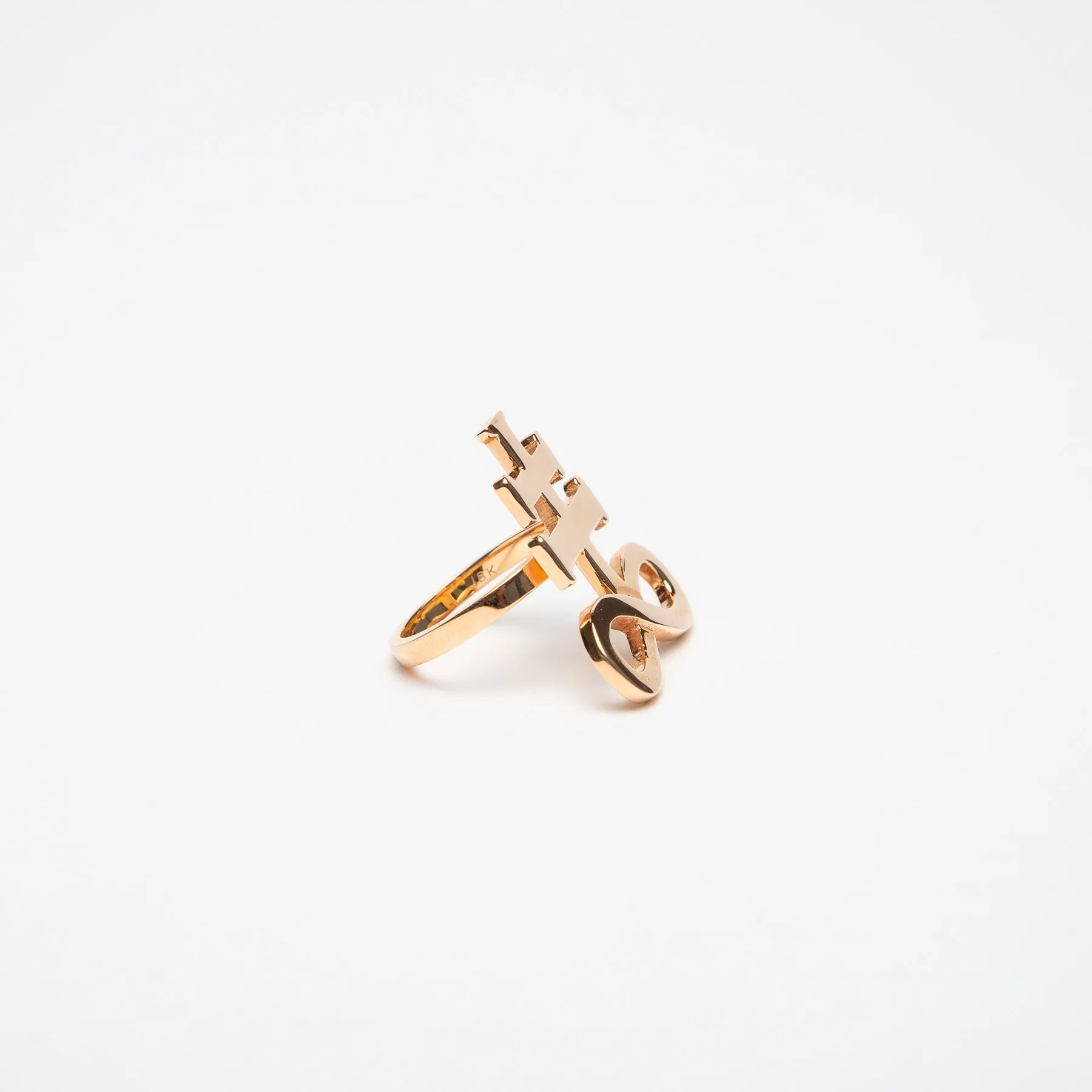 SARAH JANE WILDE | BLACK STAR UPSIDE DOWN CROSS RING