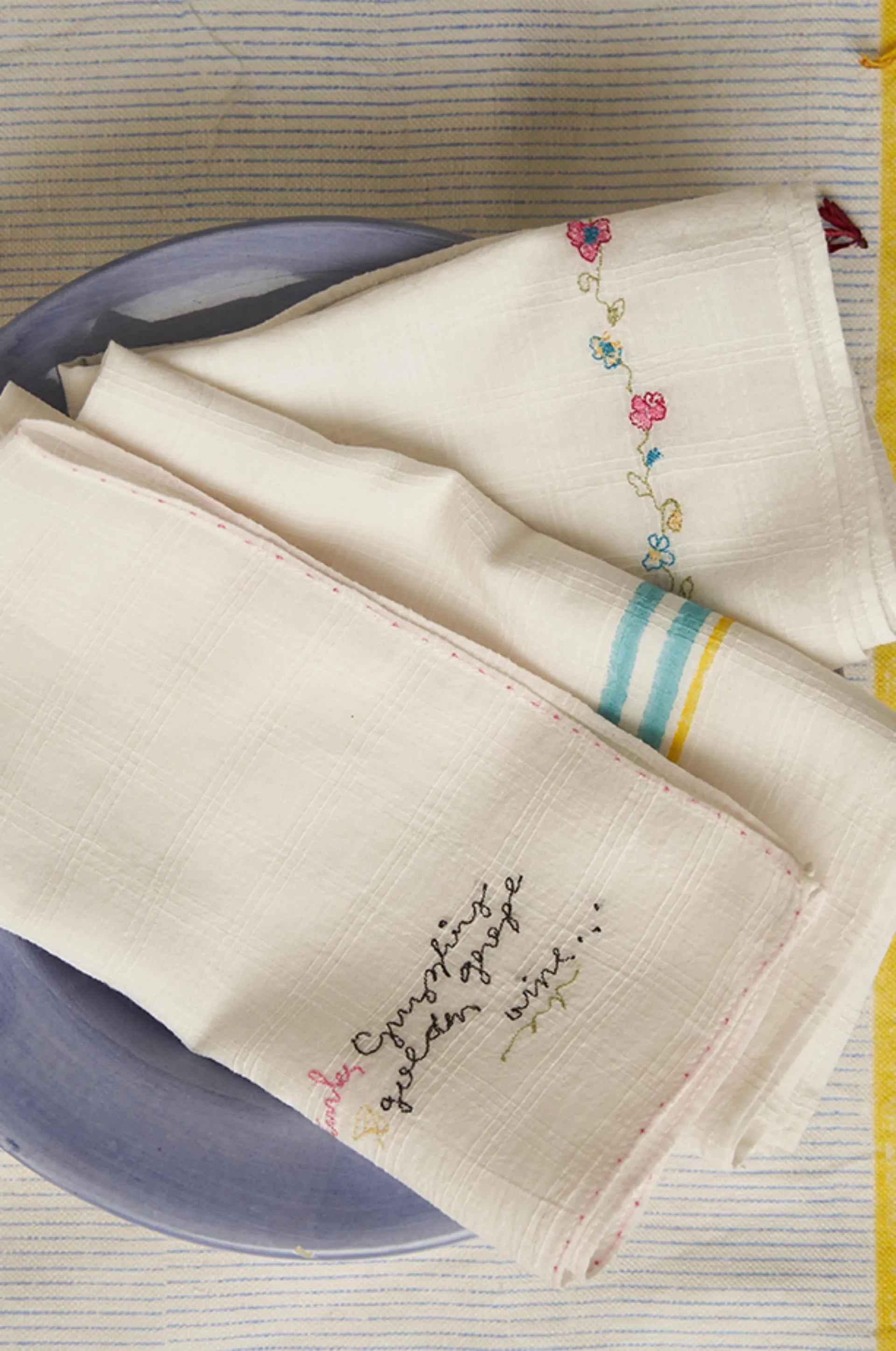 TABLE NAPKIN SET
