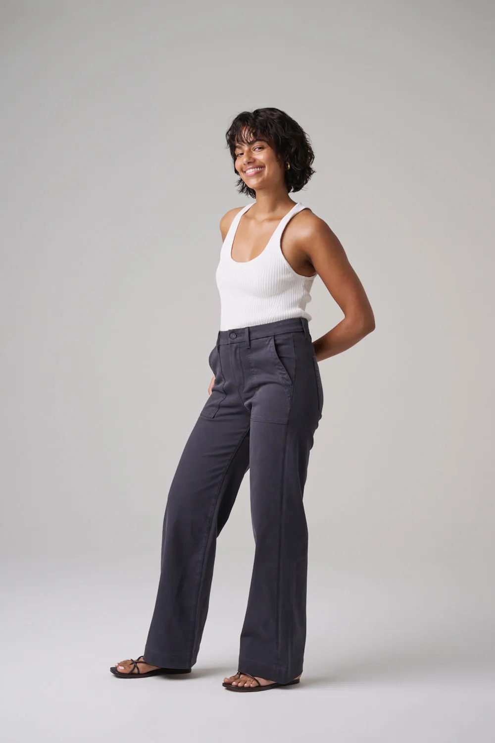 The Malibu Wide Baker  |  Charcoal