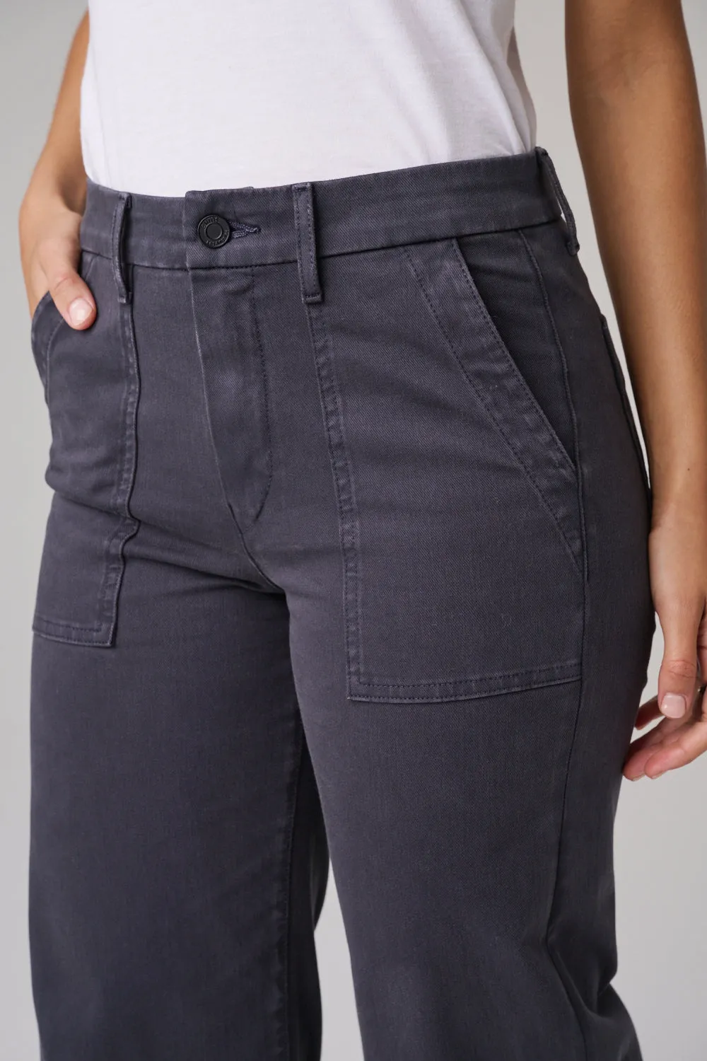 The Malibu Wide Baker  |  Charcoal