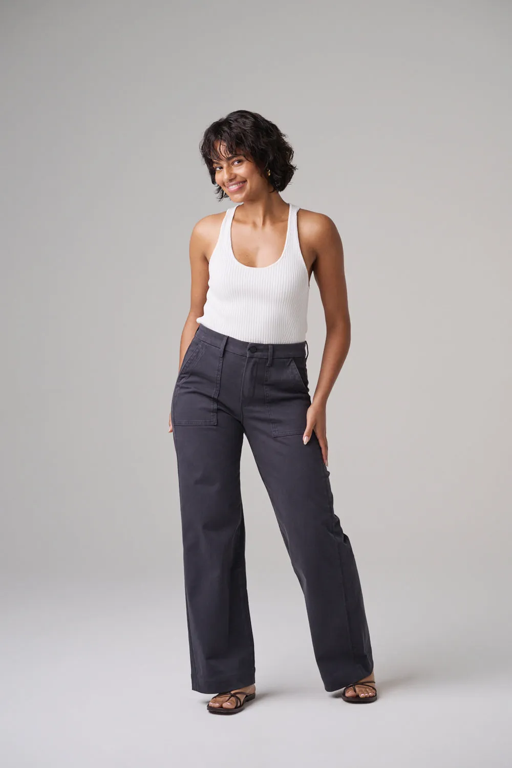 The Malibu Wide Baker  |  Charcoal