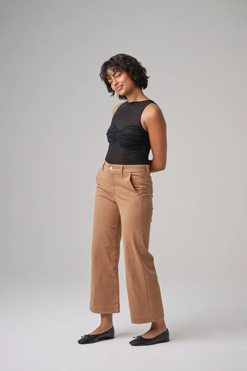 The Malibu Wide Chino Cropped  |  Camel