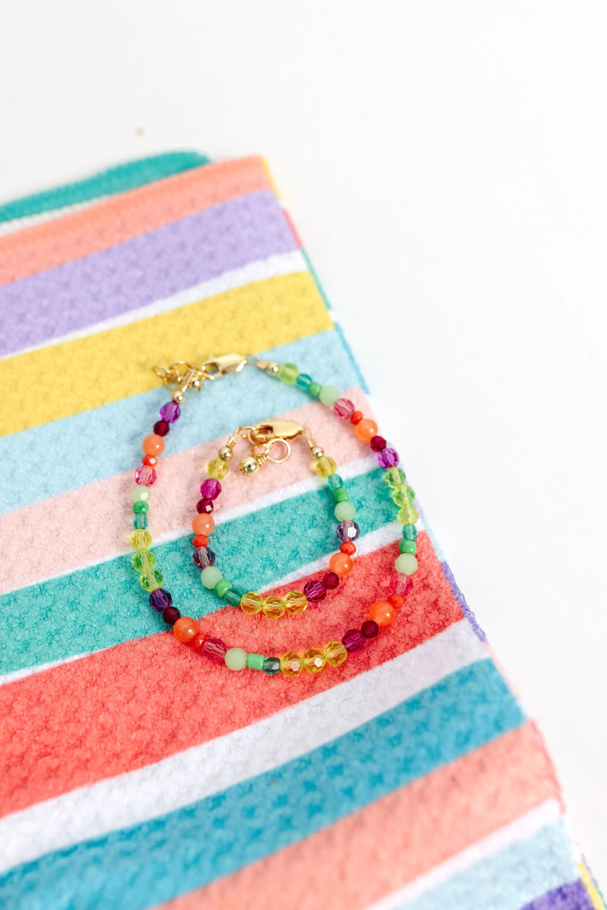 Vibin' Mom   Mini Bracelet Set (4MM Beads)
